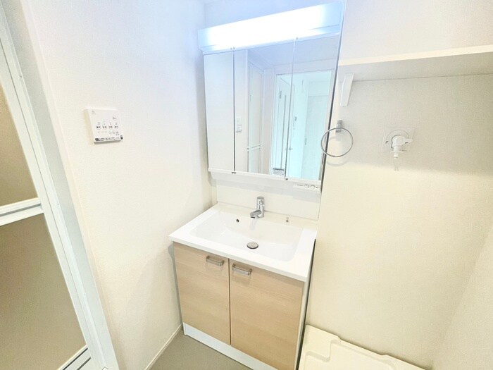 物件内観写真16　(洗面)