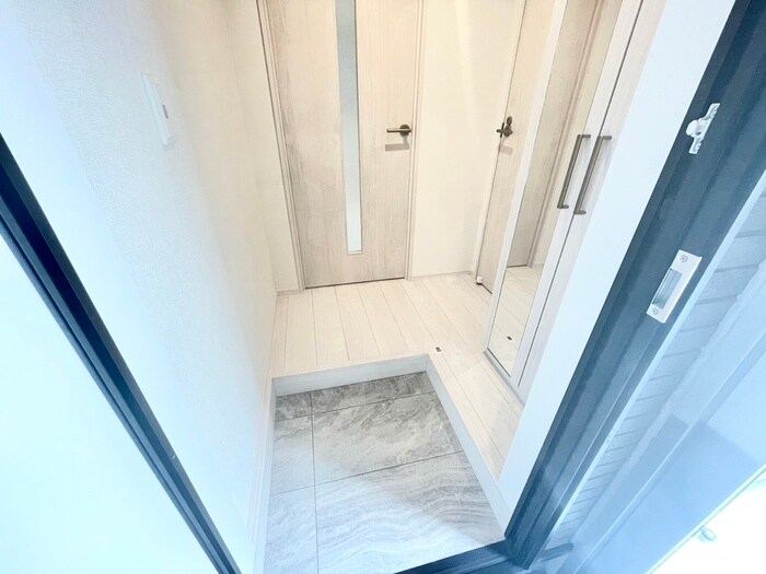 物件内観写真19　(玄関)