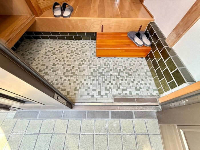 物件内観写真21　(玄関)