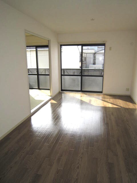 物件内観写真5　(居室)