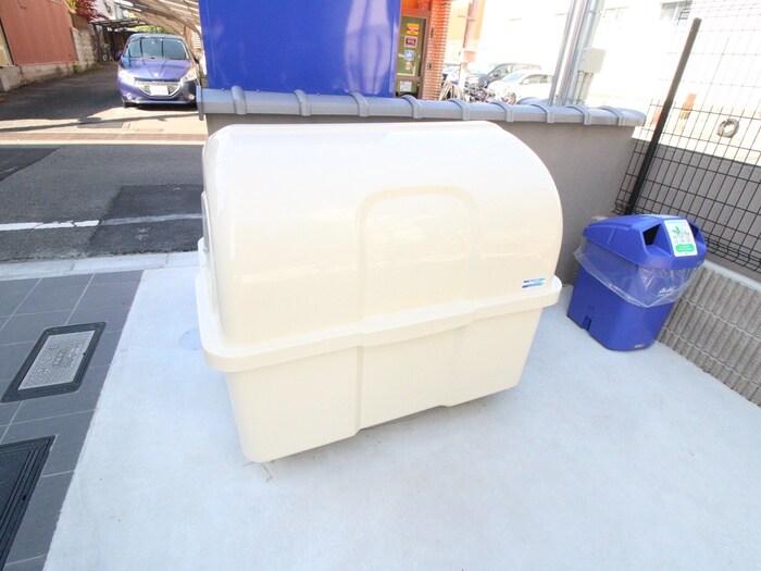 物件外観写真4　(建物設備)