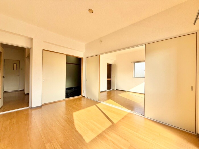 物件内観写真8　(居室)