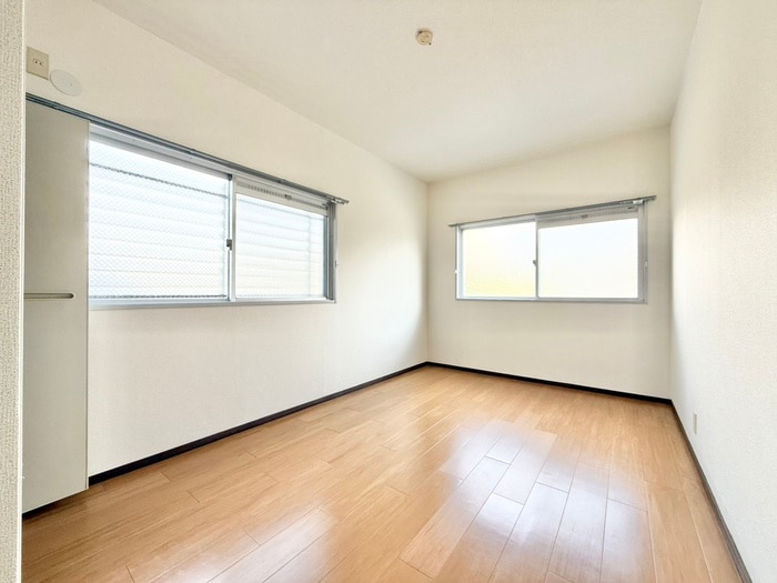 物件内観写真9　(居室)