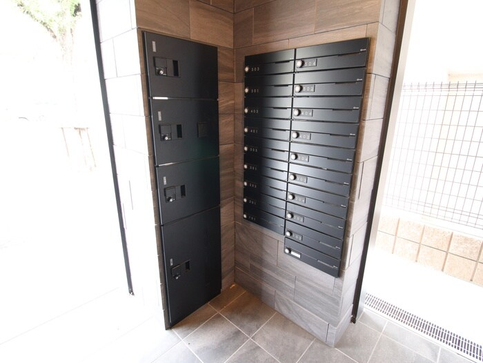 物件外観写真3　(駐輪場)