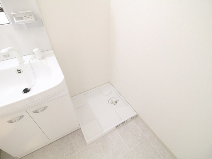 物件内観写真11　(洗濯機置場)