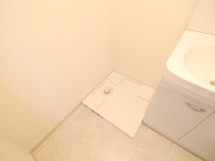 物件内観写真11　(洗濯機置場)