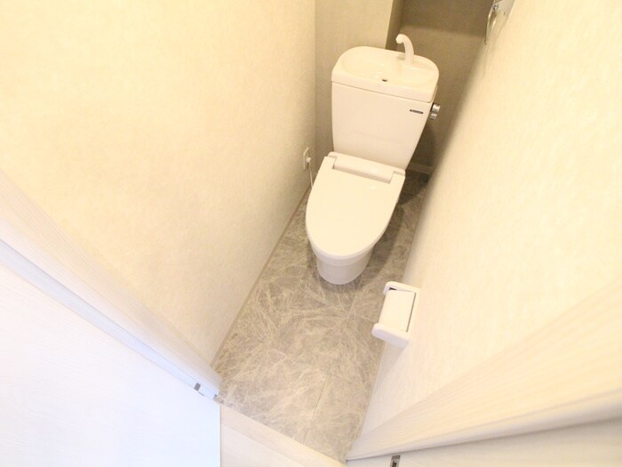 物件内観写真14　(トイレ)