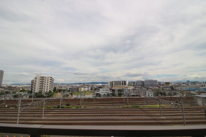 物件内観写真16　(室内からの展望)