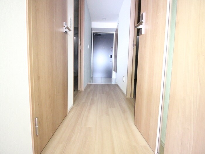 物件内観写真18　(玄関)