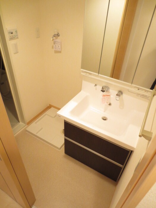 物件内観写真10　(収納)