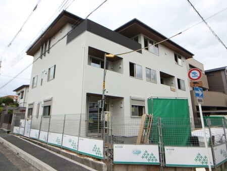 フォレストメゾン南桜塚外観写真