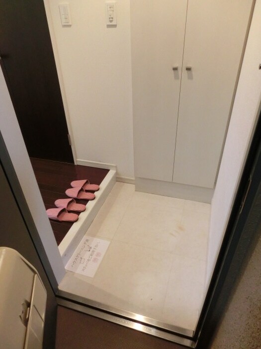 物件内観写真19　(玄関)