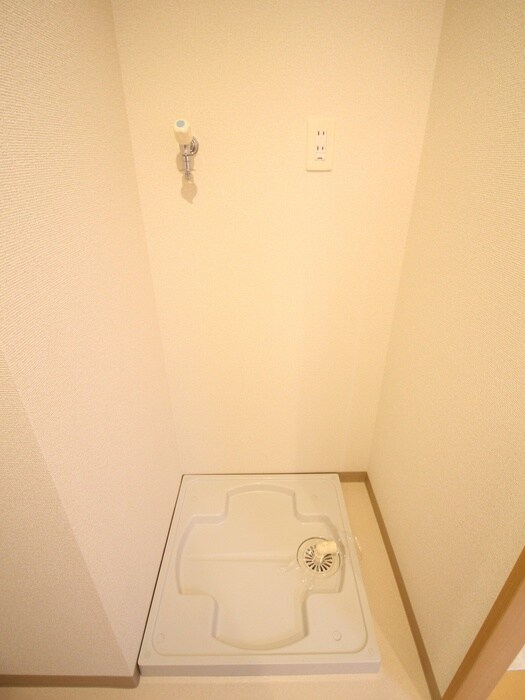 物件内観写真14　(洗濯機置場)