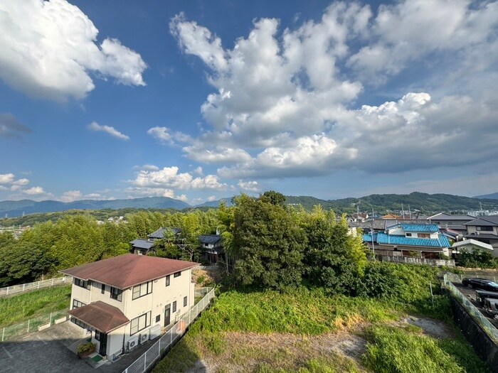 物件内観写真22　(室内からの展望)