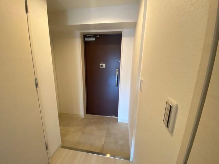 物件内観写真14　(玄関)