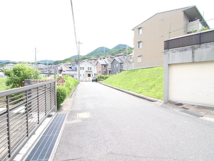 物件外観写真3　(周辺環境)