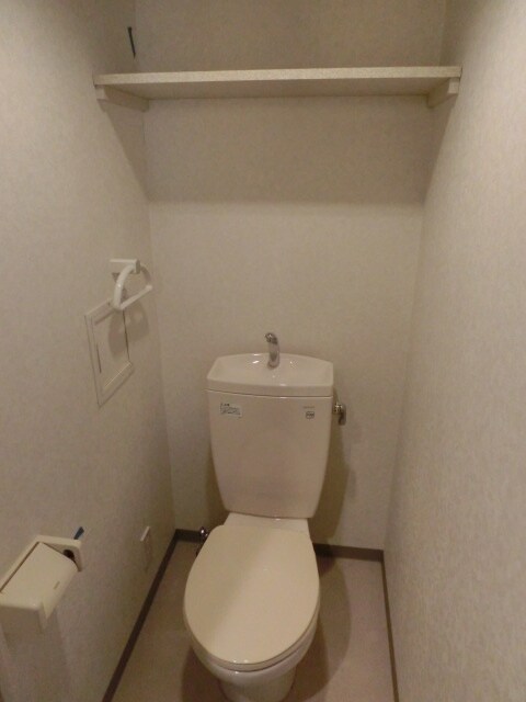 物件内観写真12　(トイレ)