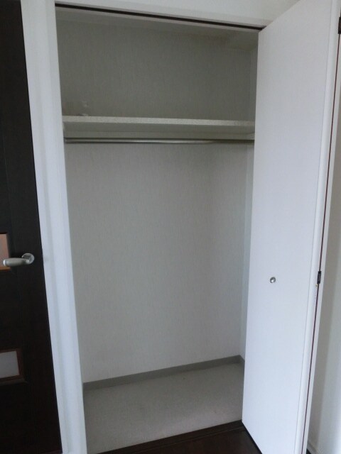 物件内観写真14　(収納)