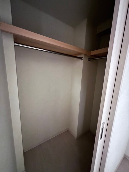 物件内観写真12　(収納)