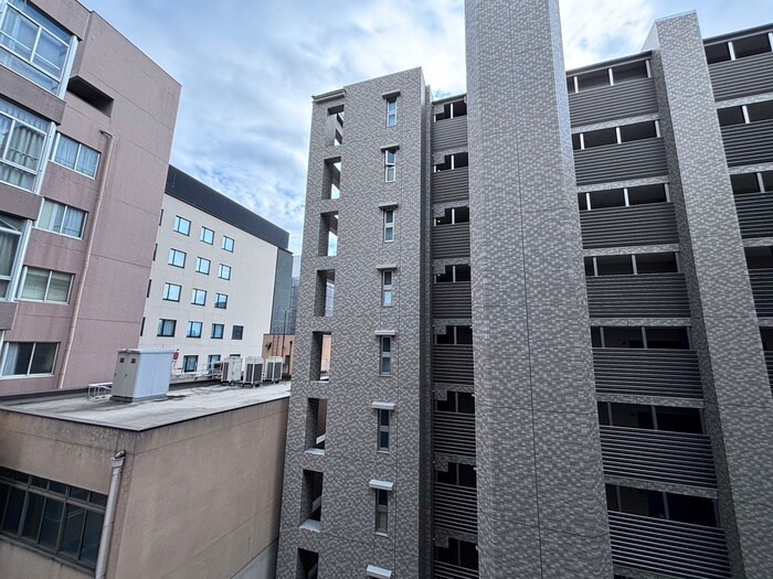 物件内観写真15　(室内からの展望)