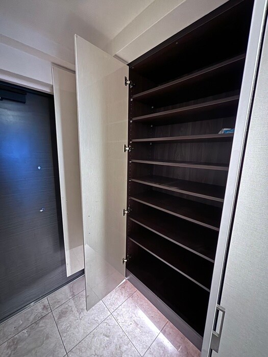 物件内観写真16　(靴箱)