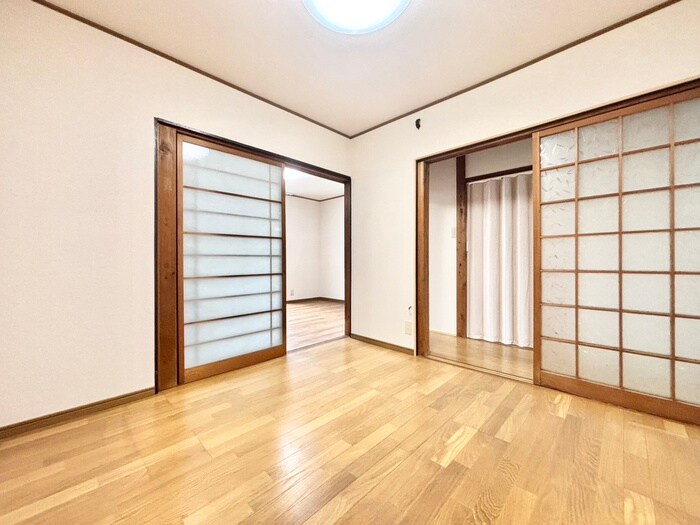 物件内観写真3　(居室)