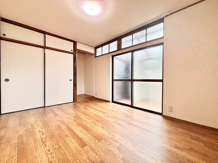 物件内観写真4　(居室)