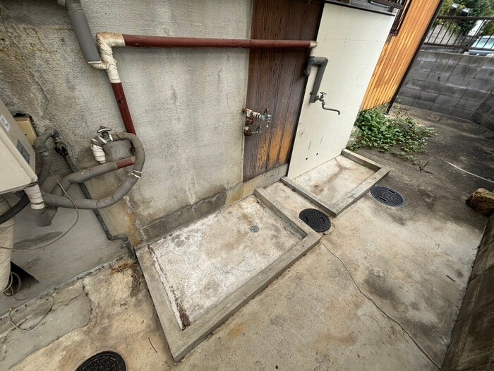 物件内観写真16　(洗濯機置場)