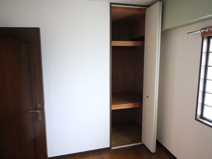 物件内観写真15　(収納)