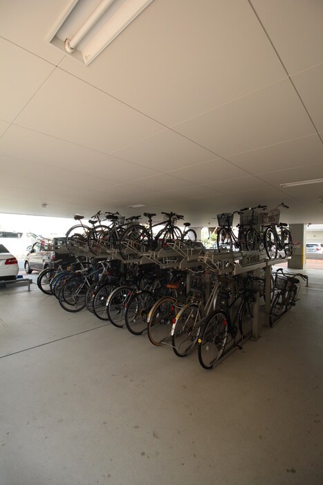 物件外観写真4　(駐輪場)