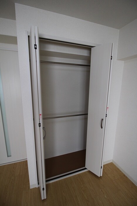 物件内観写真15　(収納)
