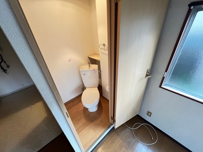 物件内観写真14　(トイレ)