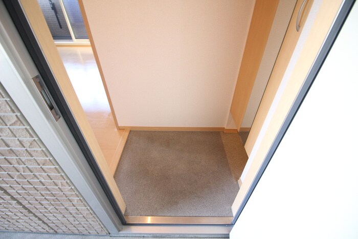 物件内観写真19　(玄関)