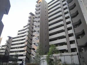 ｸﾞﾗﾝﾌｧｰｽﾄ千里桃山台9号棟（205)外観写真