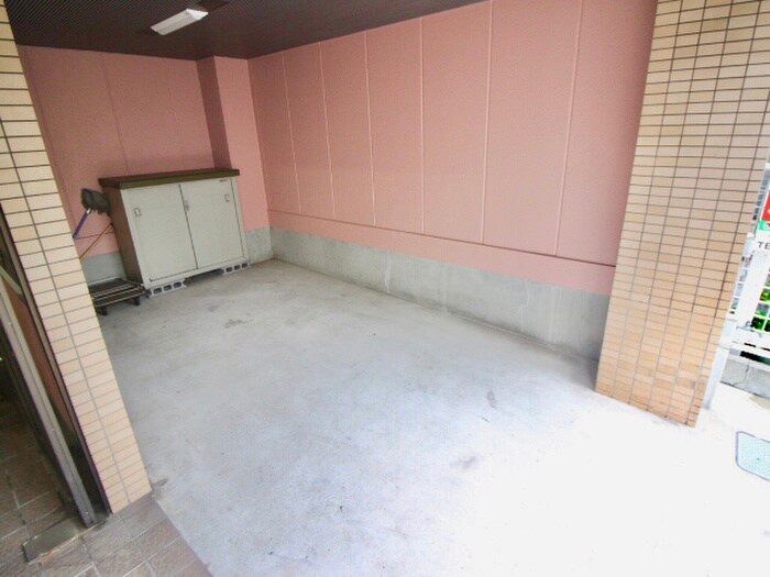 物件外観写真6　(建物設備)