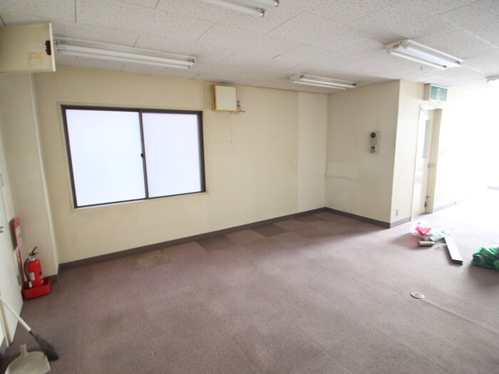 物件内観写真12　(居室)