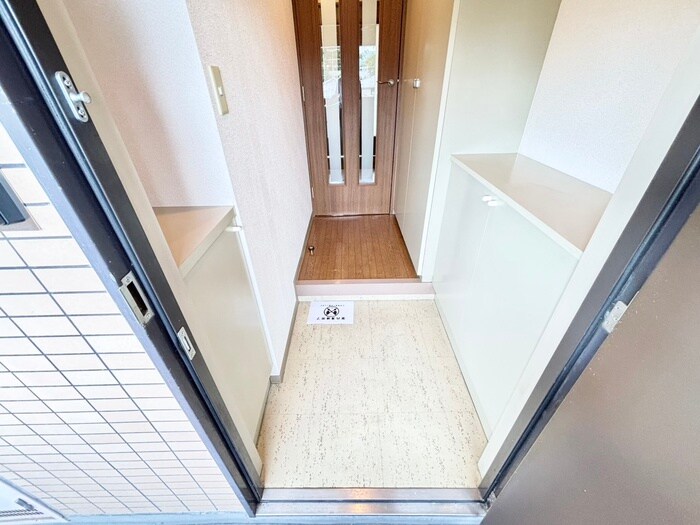 物件内観写真20　(玄関)