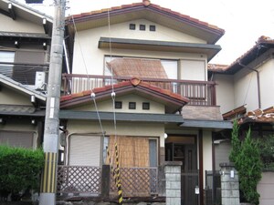 西区上一戸建外観写真