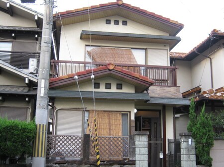 西区上一戸建外観写真