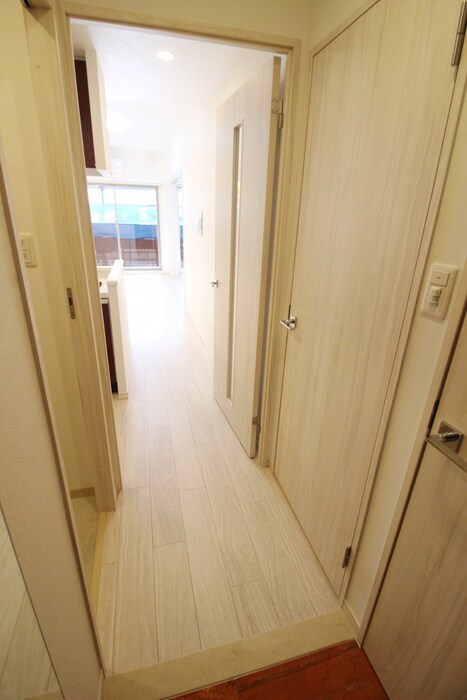 物件内観写真17　(廊下)