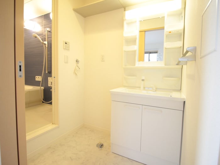 物件内観写真14　(洗濯機置場)