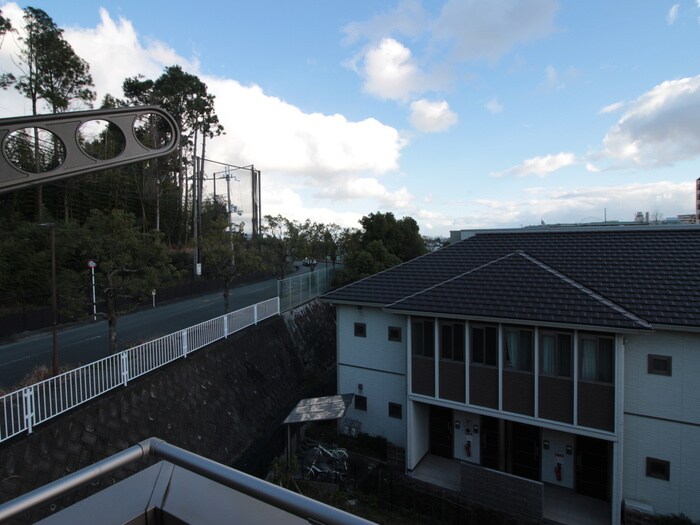 物件内観写真22　(室内からの展望)