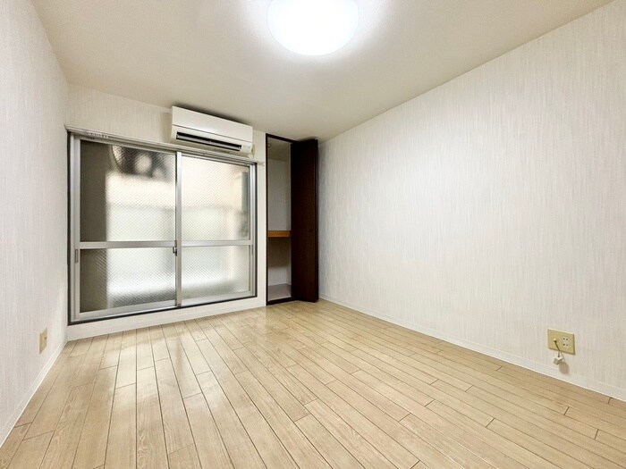 物件内観写真5　(居室)