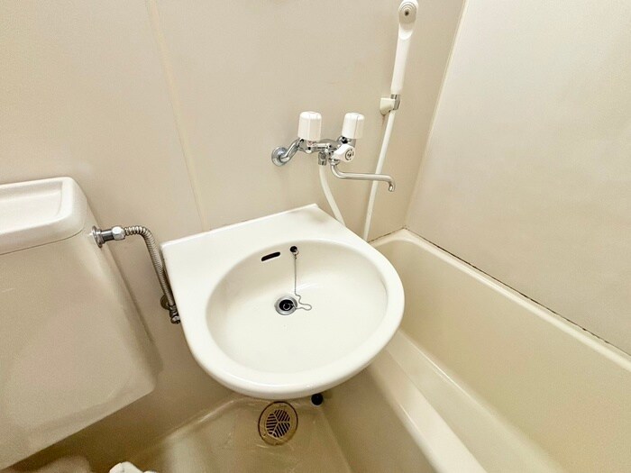 物件内観写真9　(洗面)