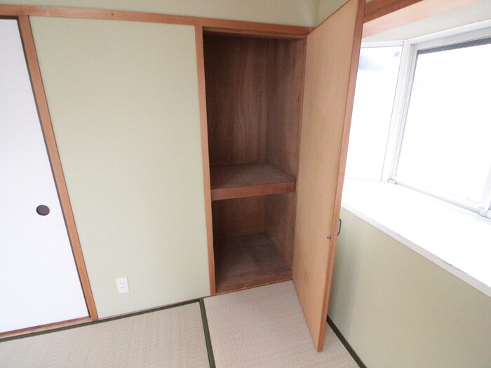 物件内観写真18　(収納)