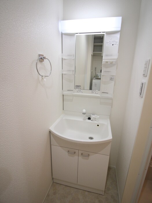 物件内観写真9　(洗面)