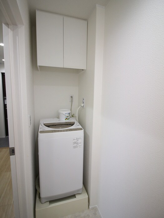 物件内観写真10　(洗濯機置場)