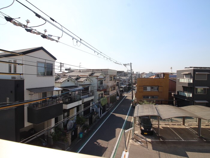 物件内観写真16　(室内からの展望)