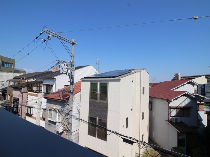 物件内観写真16　(室内からの展望)