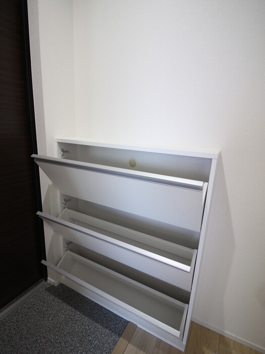 物件内観写真18　(靴箱)